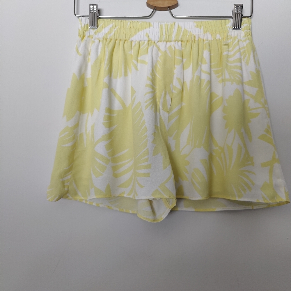 Wilfred Free Yellow Breeze Floral Short NWOT